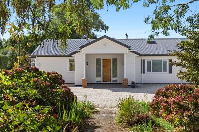 120 Patons Rock Road photo 2