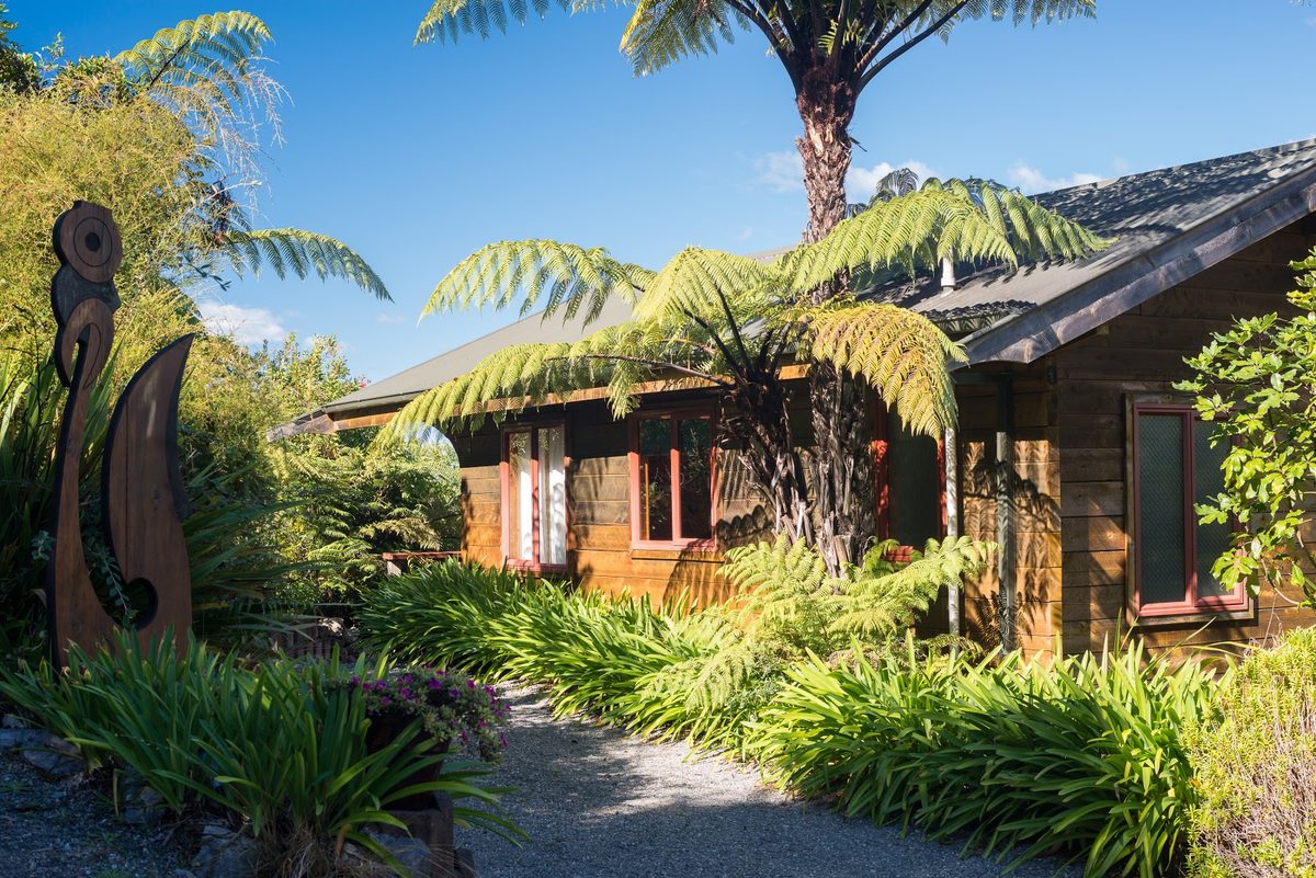 Abel Tasman Ocean View Chalets photo 1