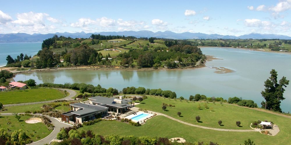 Almyra Waterfront Lodge photo 1