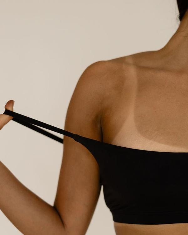 Auŕe Sunless Tanning