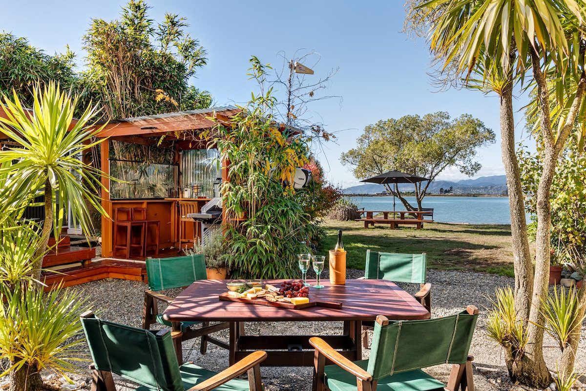 Camelot Island Retreat photo 2