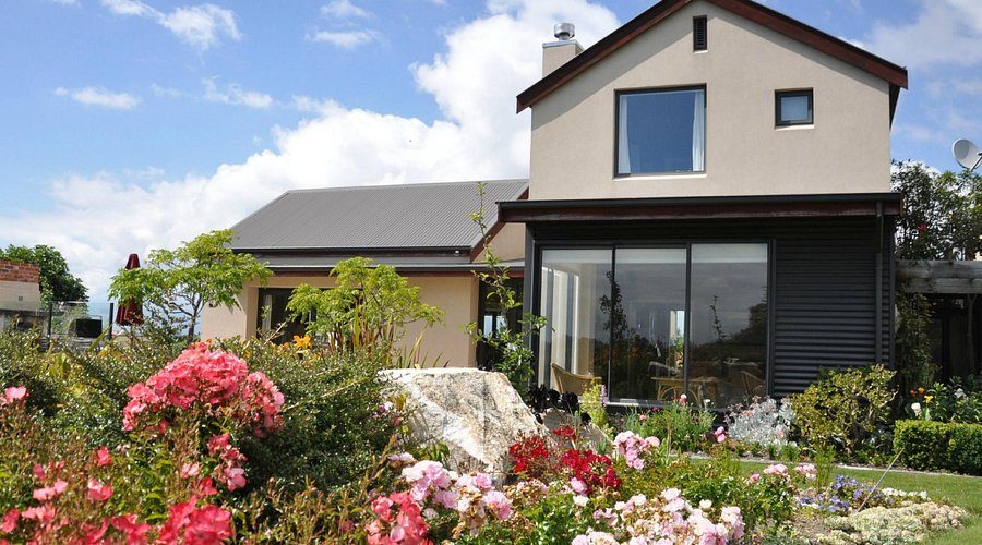 Clayridge House and Cottages Mapua Ruby Bay NZ photo 1