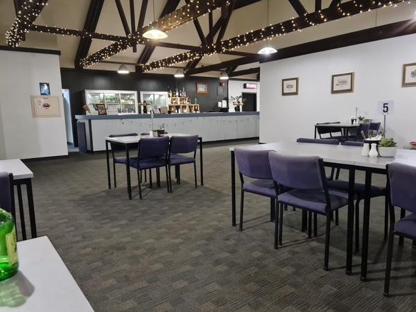 Crossroad's Restaurant