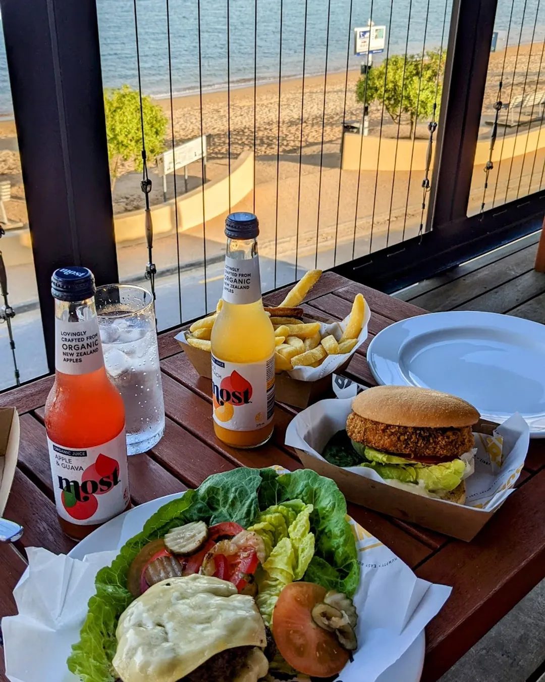 Gone Burgers photo 2