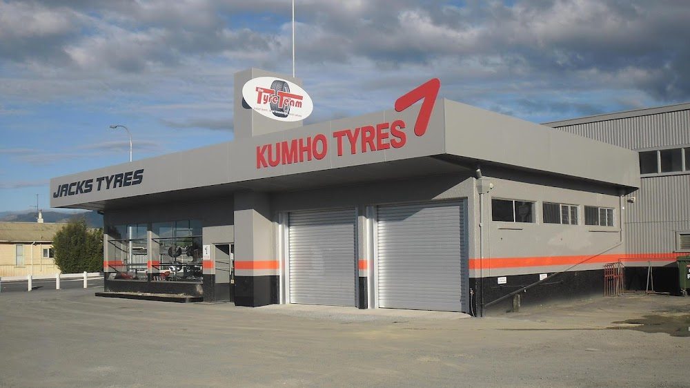 Jacks Tyres photo 2