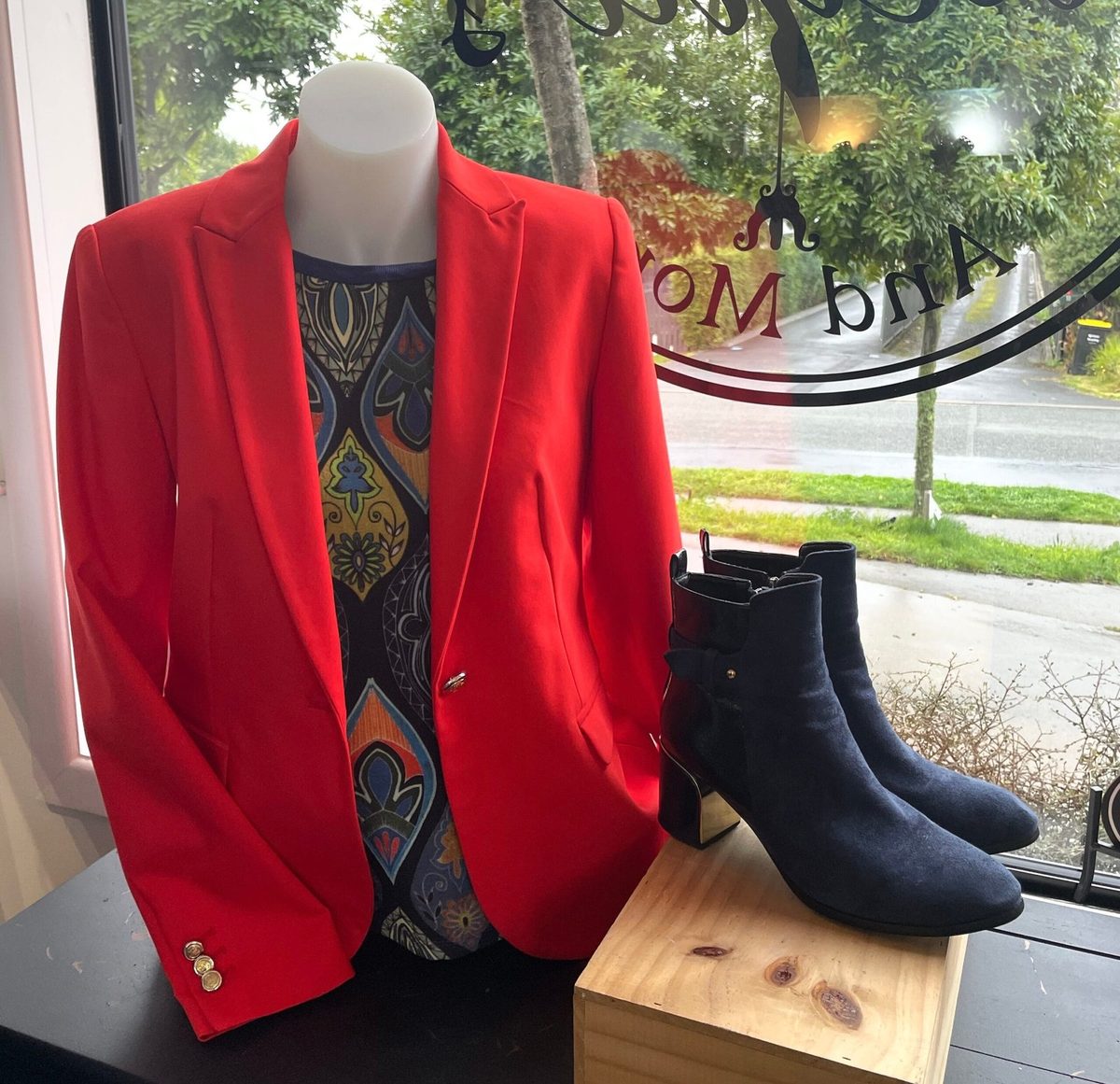 Jacqui's Pre-Loved and More photo 2