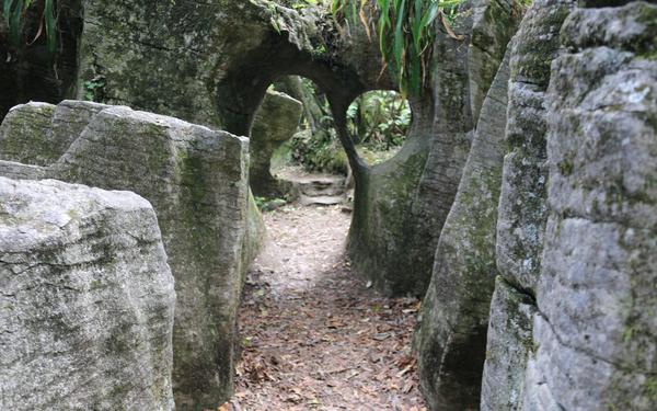 Labyrinth Rocks