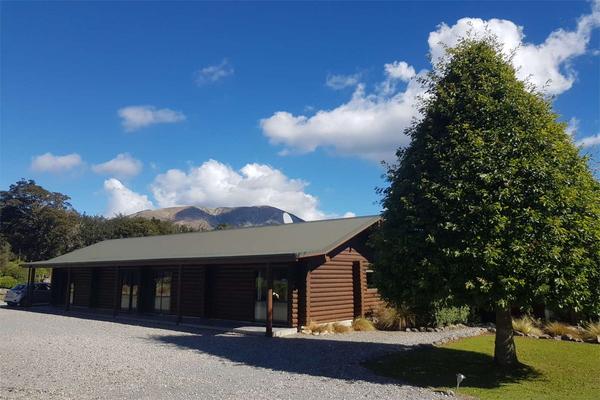 Nelson Lakes Motels