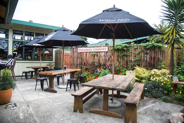 Old School Cafe, Bar and Restaurant