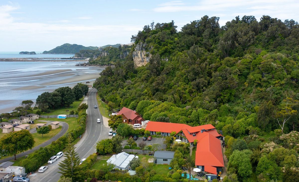 Ratanui Lodge photo 1