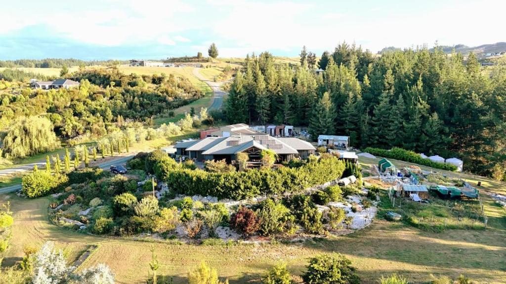 Redwood Valley B & B photo 2