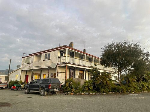River Inn photo 3