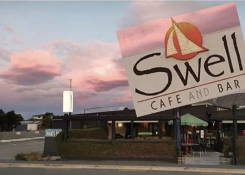 Swell bar photo 1