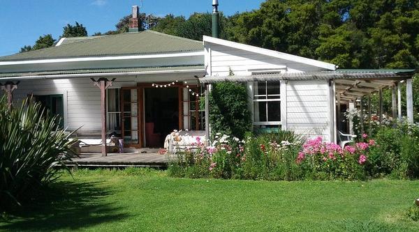 The Innlet Country Apartments, Cottages and Farmhouse Villa