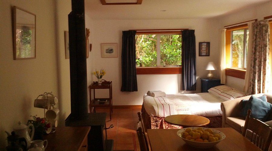 The Innlet Country Apartments, Cottages and Farmhouse Villa photo 2